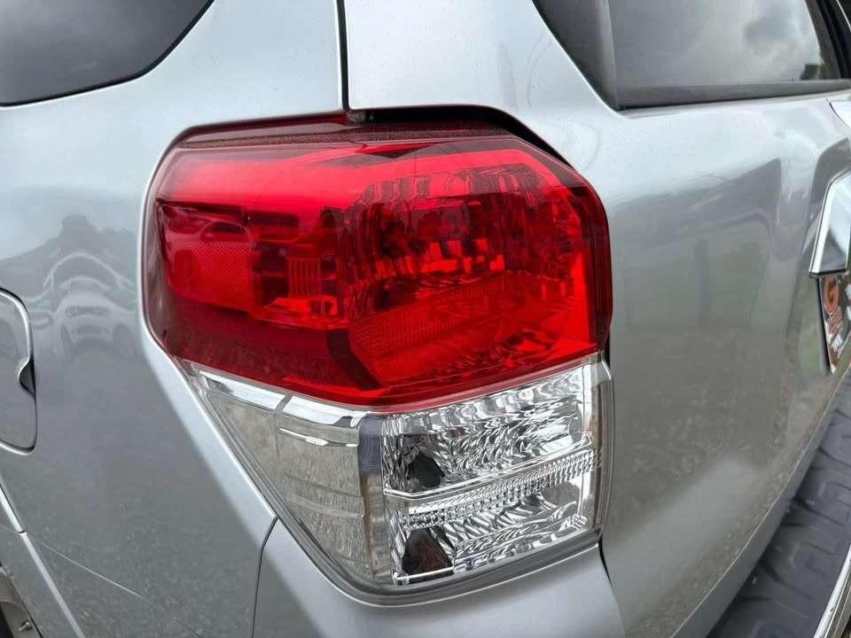 2010 Toyota 4Runner 5th Gen - Image 13 of 20