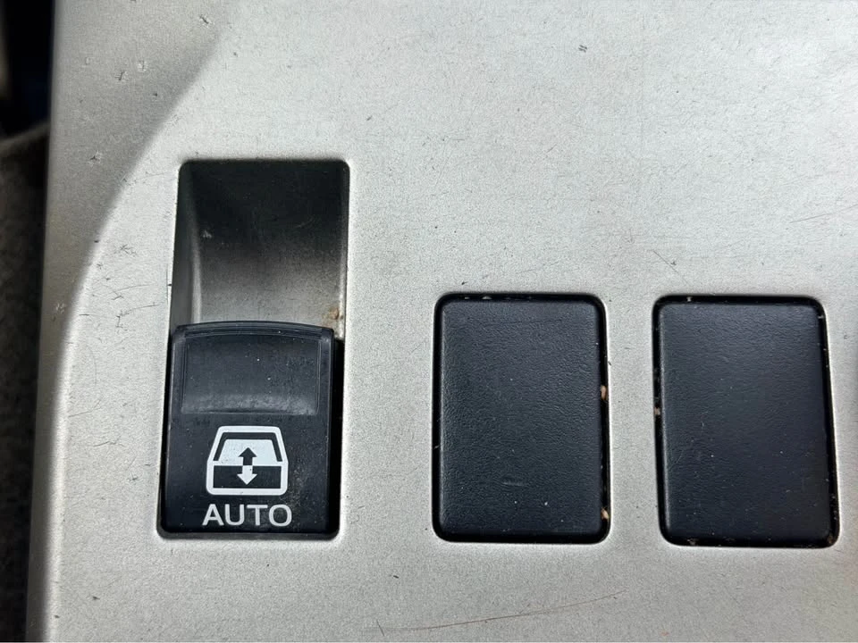 2010 Toyota 4Runner 5th Gen - Image 15 of 18