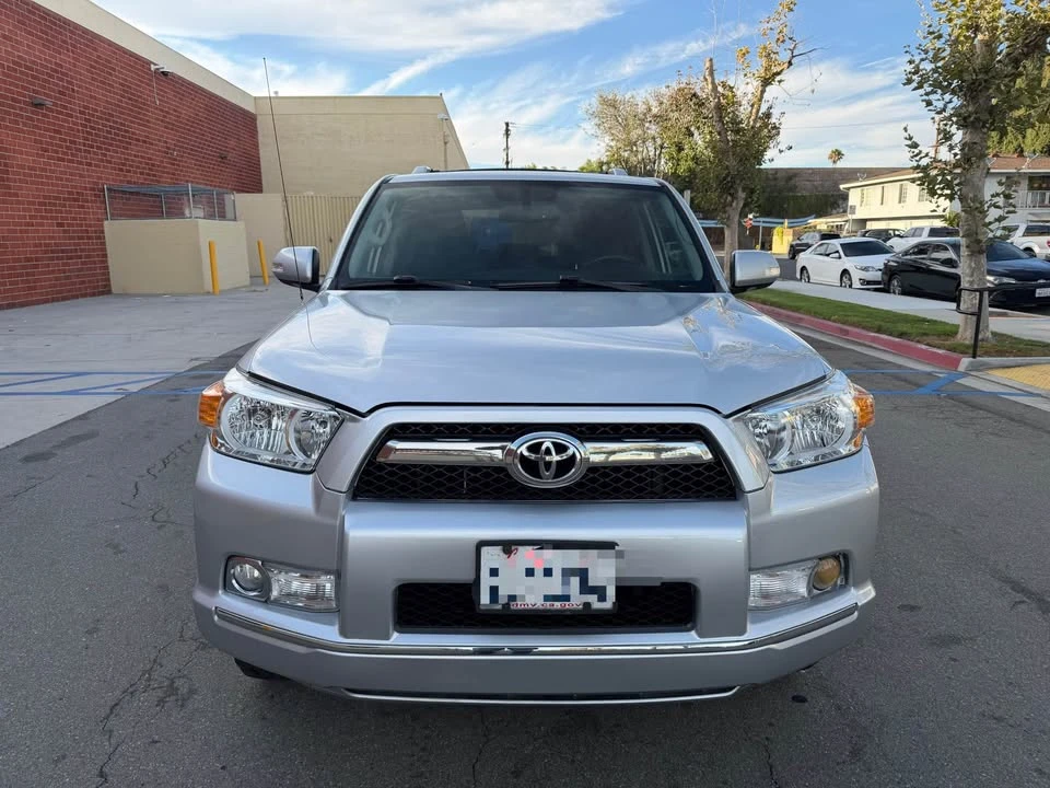 2010 Toyota 4Runner 5th Gen - Image 3 of 12