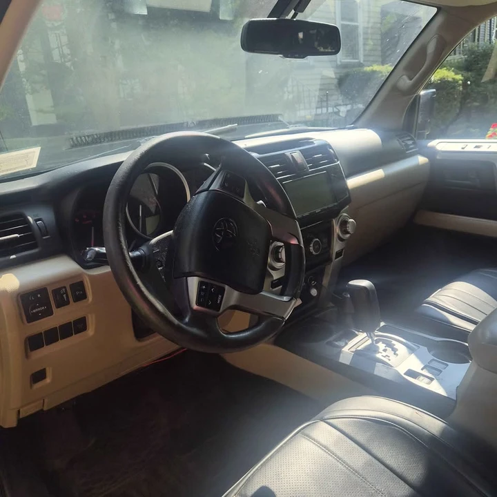 2010 Toyota 4Runner 5th Gen - Image 6 of 12
