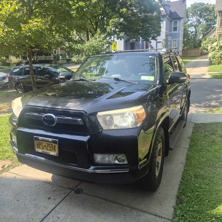 2010 Toyota 4Runner 5th Gen - Image 2 of 12