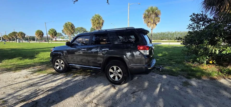2010 Toyota 4Runner 5th Gen - Image 3 of 5