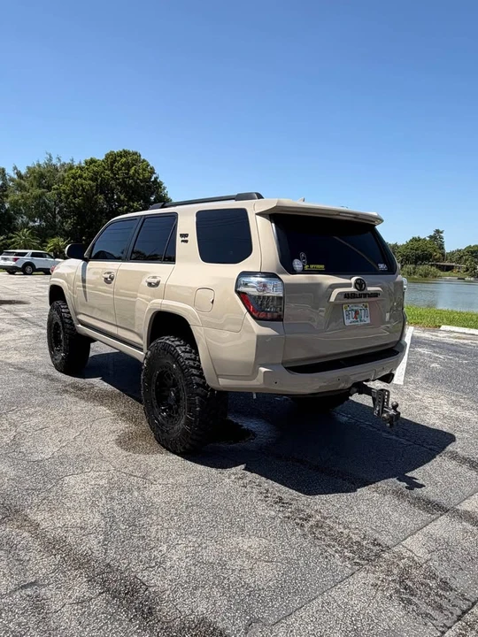 2010 Toyota 4Runner 5th Gen - Image 5 of 9