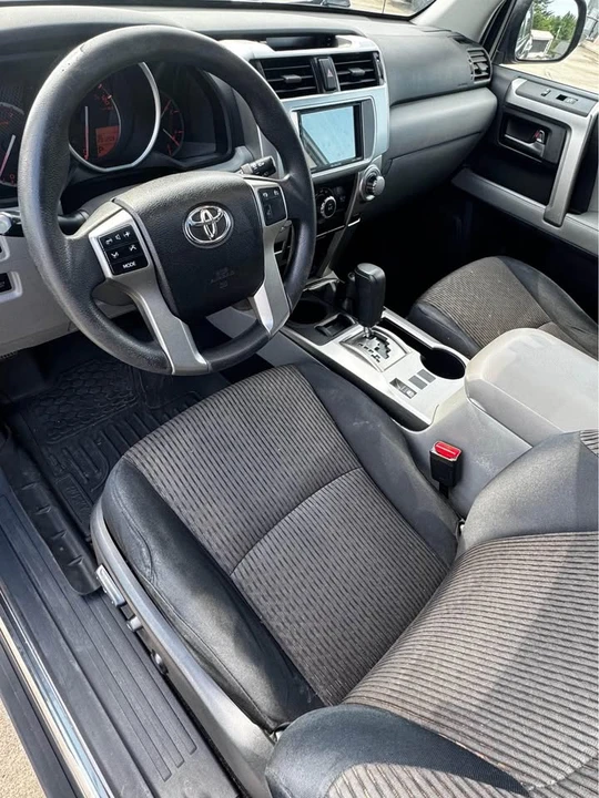 2010 Toyota 4Runner 5th Gen - Image 5 of 17