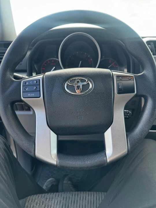 2010 Toyota 4Runner 5th Gen - Image 10 of 17