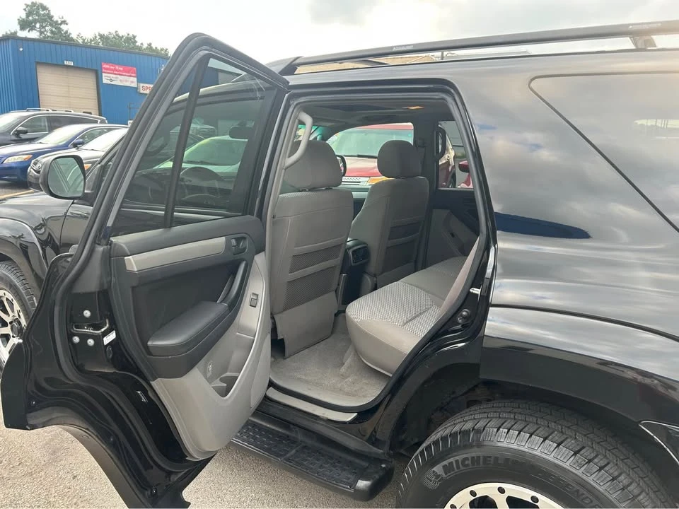 2010 Toyota 4Runner 5th Gen - Image 11 of 20