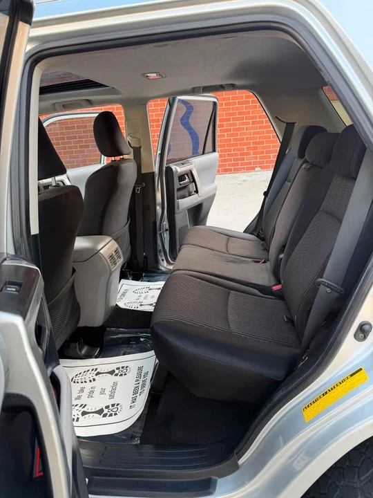 2010 Toyota 4Runner 5th Gen - Image 10 of 12