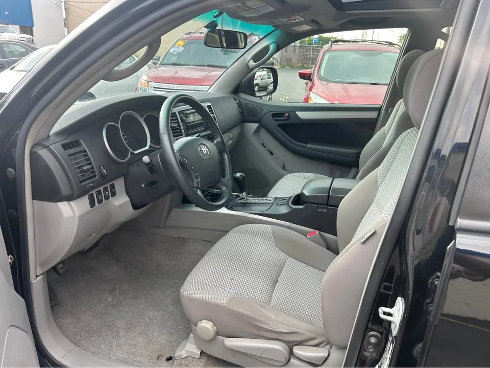 2010 Toyota 4Runner 5th Gen - Image 9 of 20