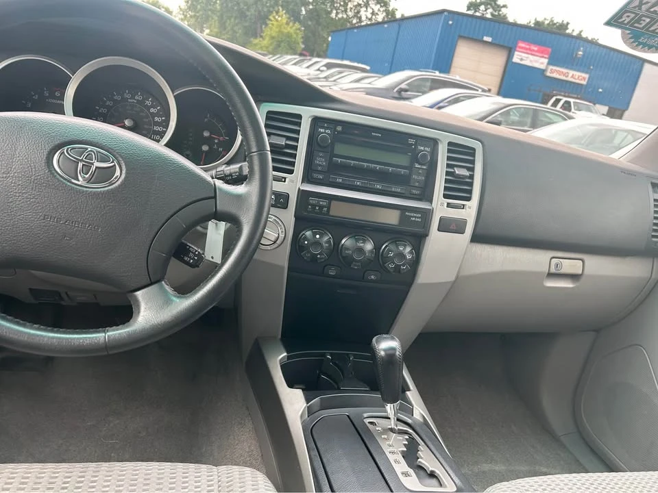 2010 Toyota 4Runner 5th Gen - Image 16 of 20