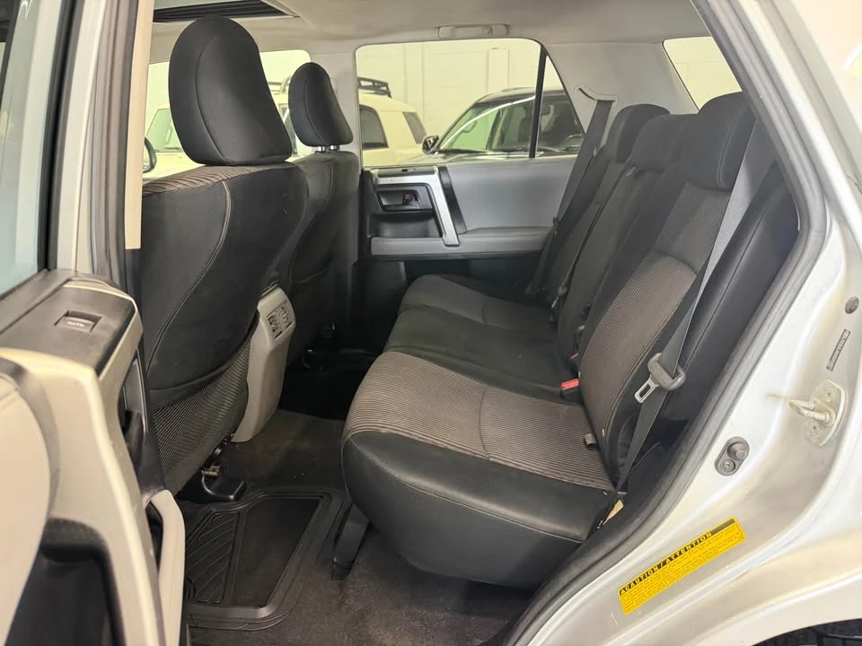 2010 Toyota 4Runner 5th Gen - Image 11 of 20