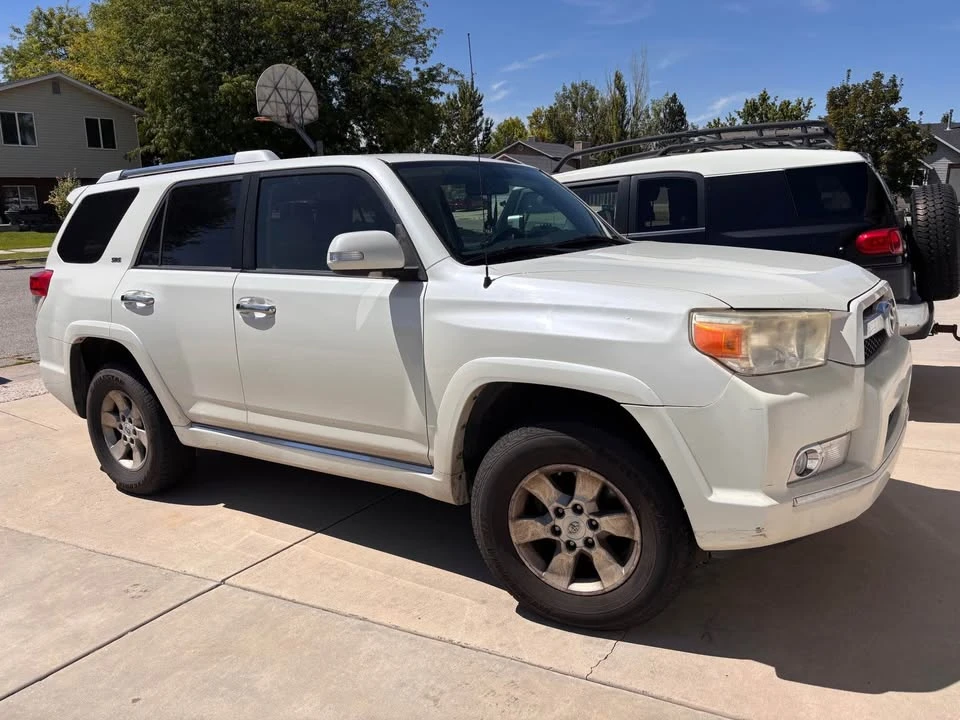 2010 Toyota 4Runner 5th Gen - Image 2 of 6