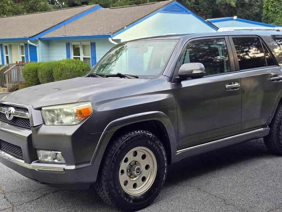 2010 Toyota 4Runner 5th Gen - Image 3 of 10