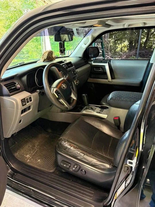 2010 Toyota 4Runner 5th Gen - Image 3 of 9