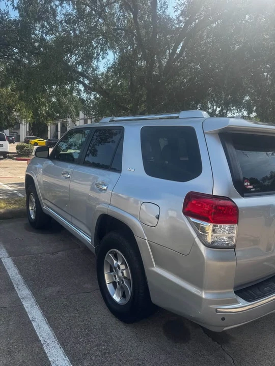 2010 Toyota 4Runner 5th Gen - Image 5 of 10