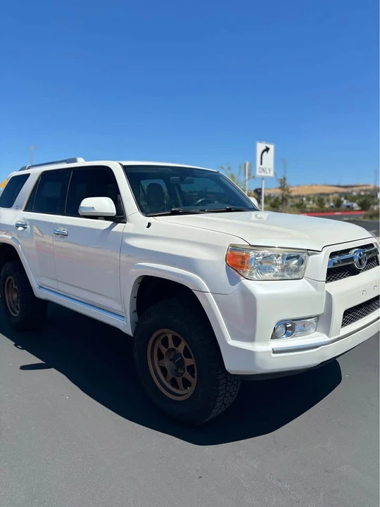 2010 Toyota 4Runner 5th Gen - Image 3 of 7