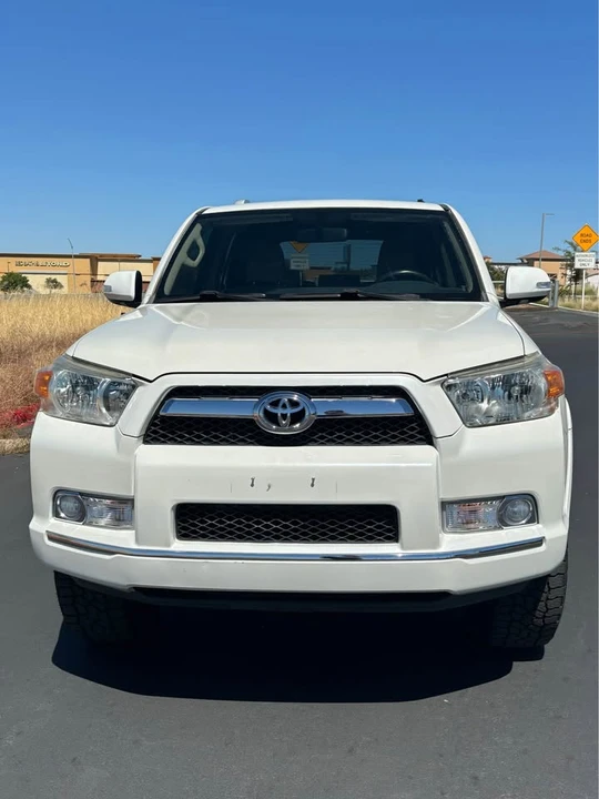 2010 Toyota 4Runner 5th Gen - Image 2 of 7