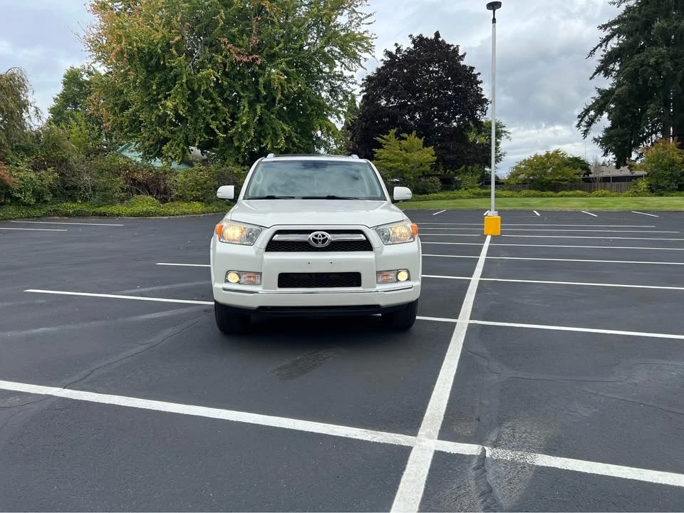 2010 Toyota 4Runner 5th Gen - Image 4 of 20