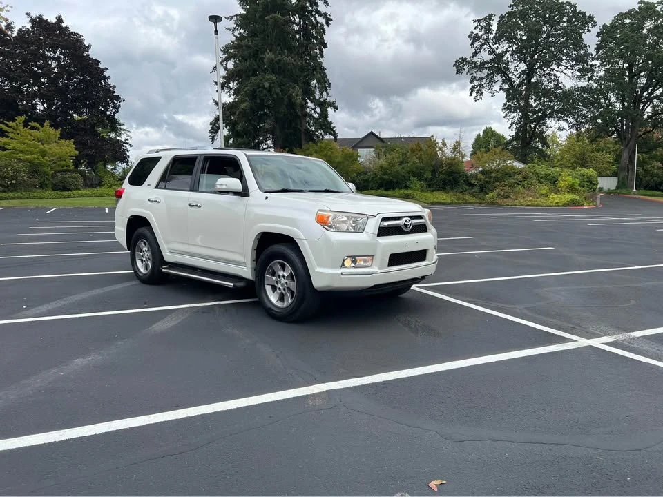 2010 Toyota 4Runner 5th Gen - Image 5 of 20