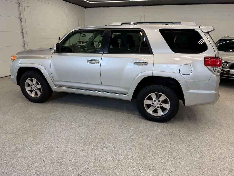 2010 Toyota 4Runner 5th Gen - Image 3 of 20
