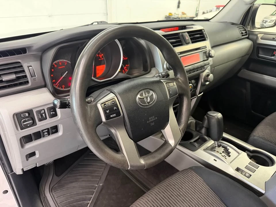 2010 Toyota 4Runner 5th Gen - Image 6 of 20