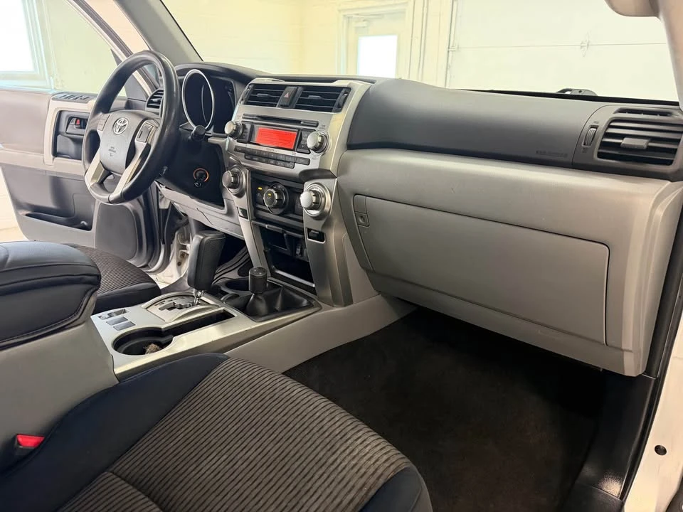 2010 Toyota 4Runner 5th Gen - Image 9 of 20