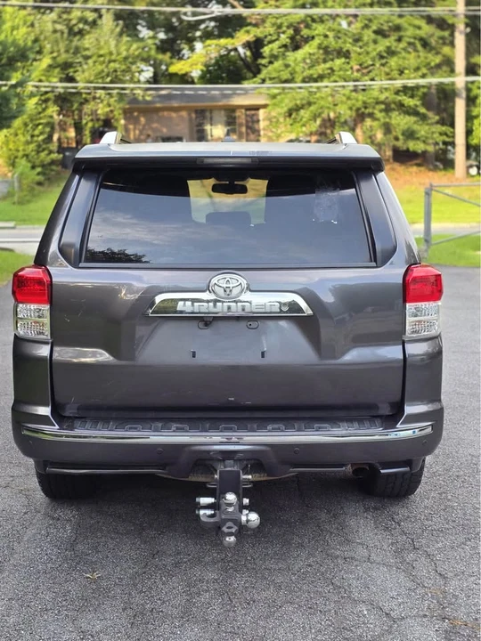 2010 Toyota 4Runner 5th Gen - Image 5 of 9