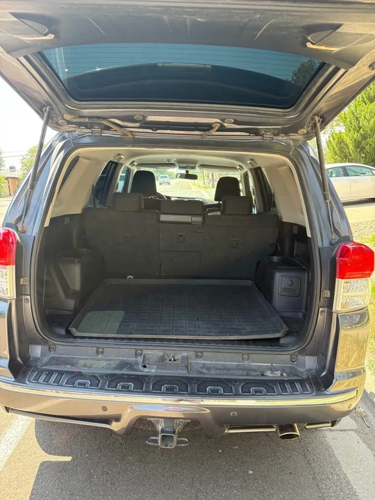 2010 Toyota 4Runner 5th Gen - Image 5 of 8