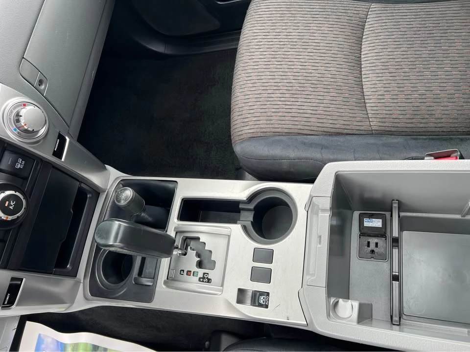 2010 Toyota 4Runner 5th Gen - Image 11 of 20