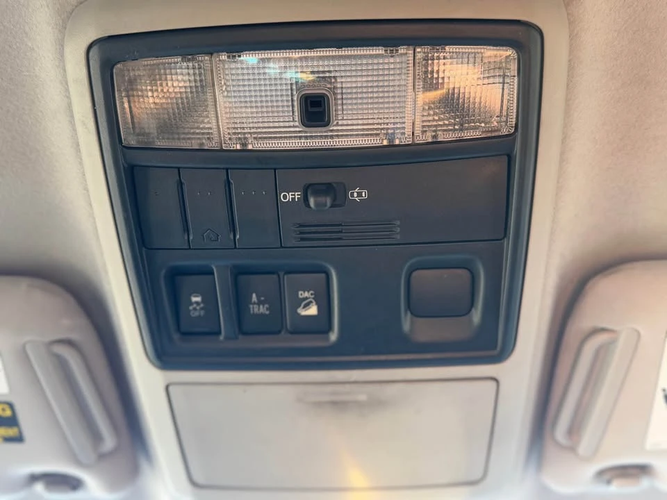 2010 Toyota 4Runner 5th Gen - Image 17 of 19