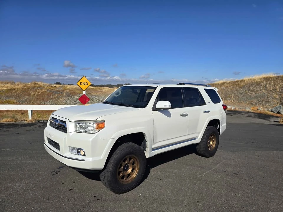 2010 Toyota 4Runner 5th Gen - Image 6 of 13