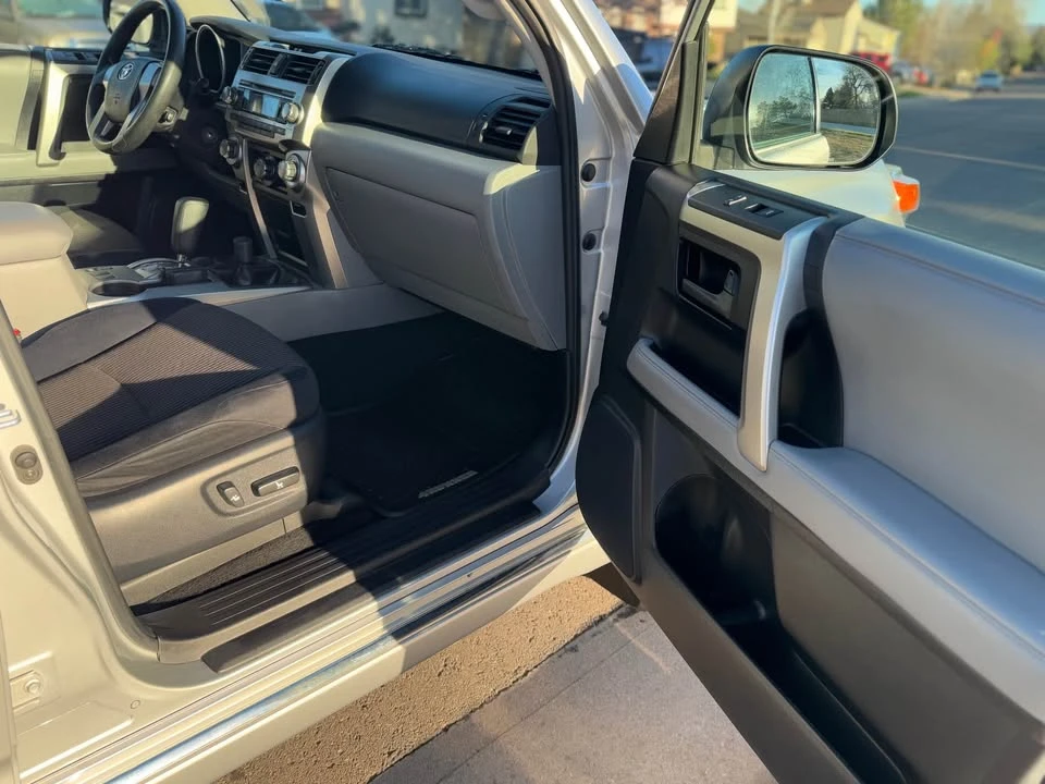 2010 Toyota 4Runner 5th Gen - Image 10 of 19