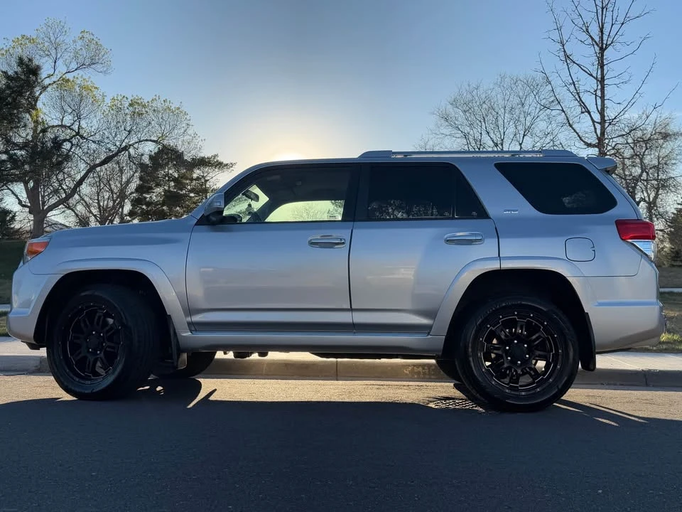 2010 Toyota 4Runner 5th Gen - Image 8 of 19