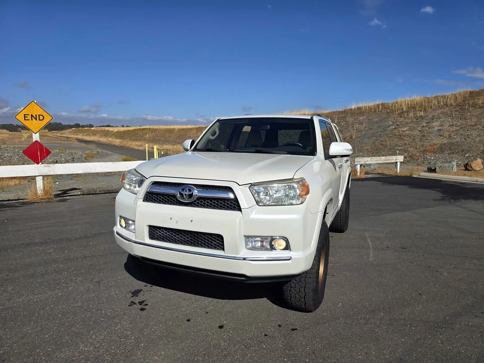 2010 Toyota 4Runner 5th Gen - Image 5 of 13