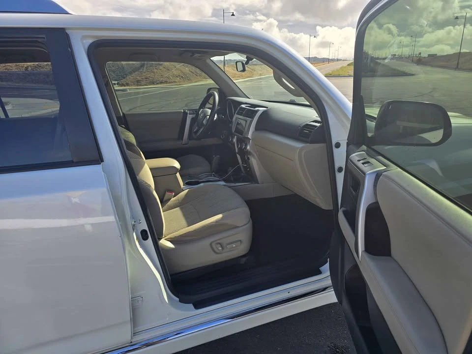 2010 Toyota 4Runner 5th Gen - Image 12 of 13