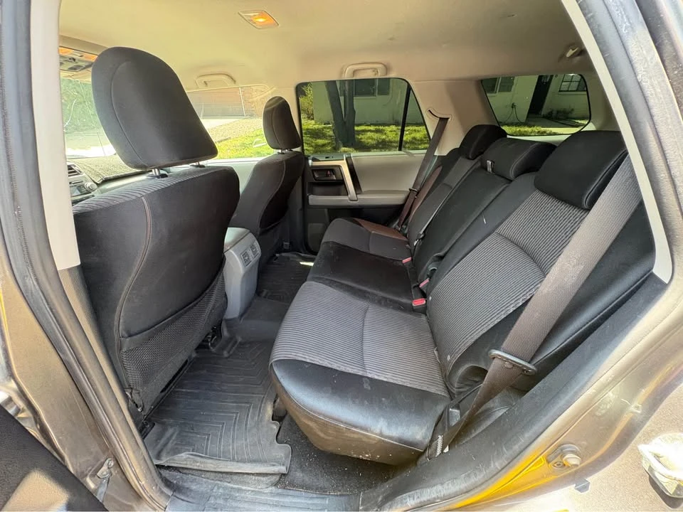 2010 Toyota 4Runner 5th Gen - Image 7 of 8
