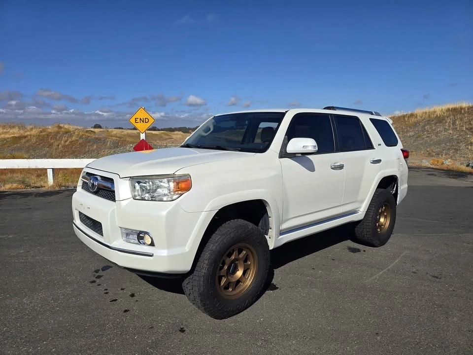 2010 Toyota 4Runner 5th Gen - Image 4 of 13
