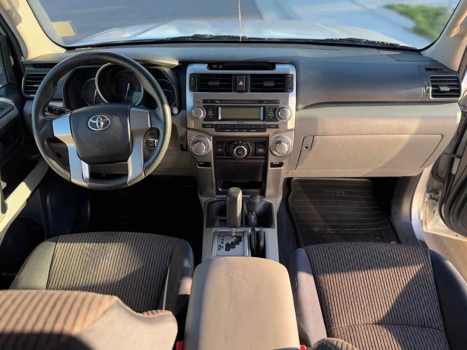 2010 Toyota 4Runner 5th Gen - Image 12 of 19