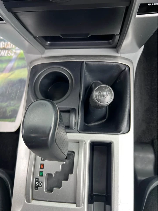 2010 Toyota 4Runner 5th Gen - Image 18 of 20