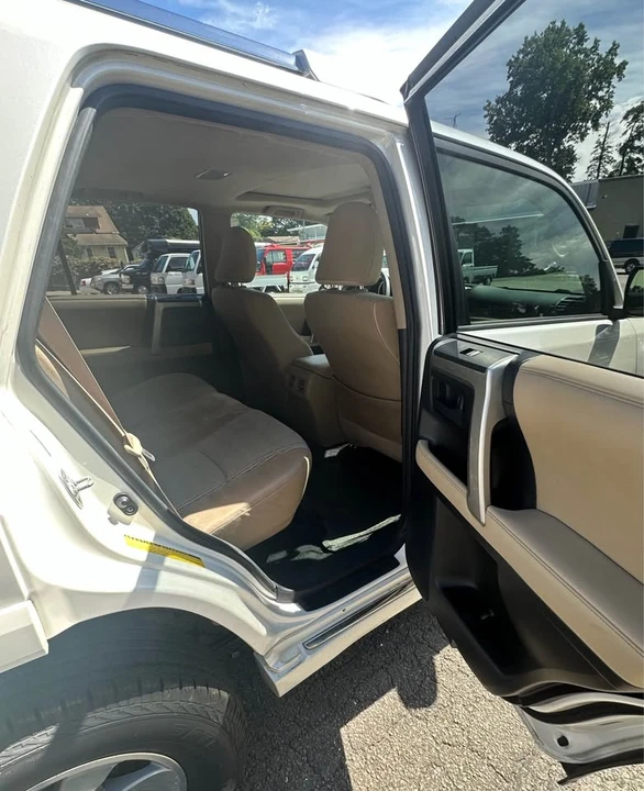2010 Toyota 4Runner 5th Gen - Image 16 of 19