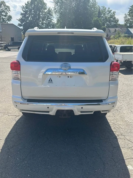 2010 Toyota 4Runner 5th Gen - Image 5 of 19