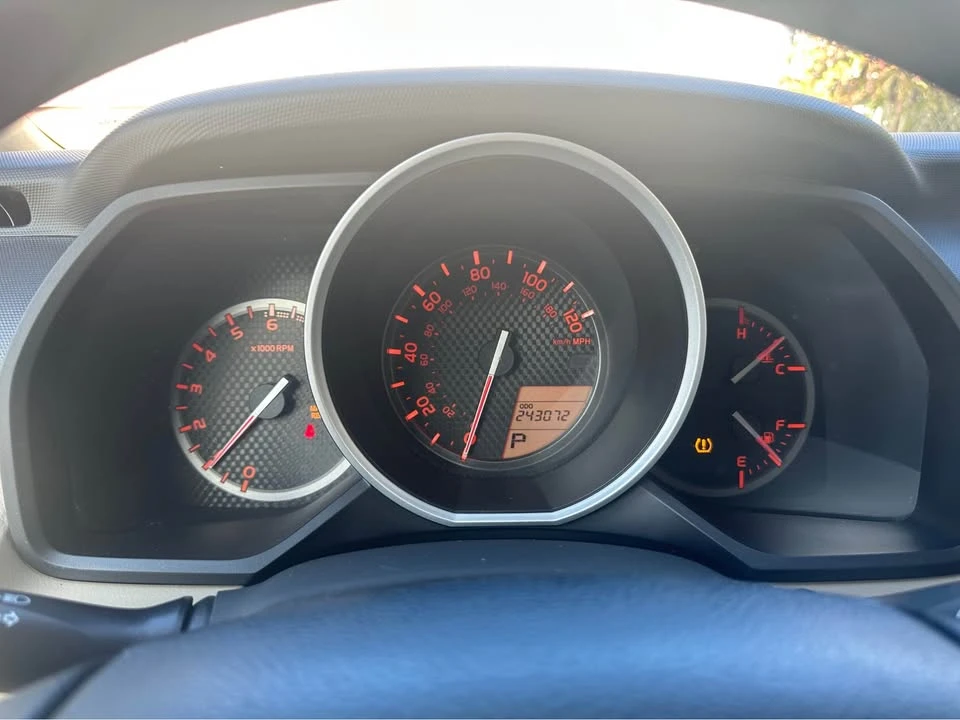 2010 Toyota 4Runner 5th Gen - Image 18 of 19