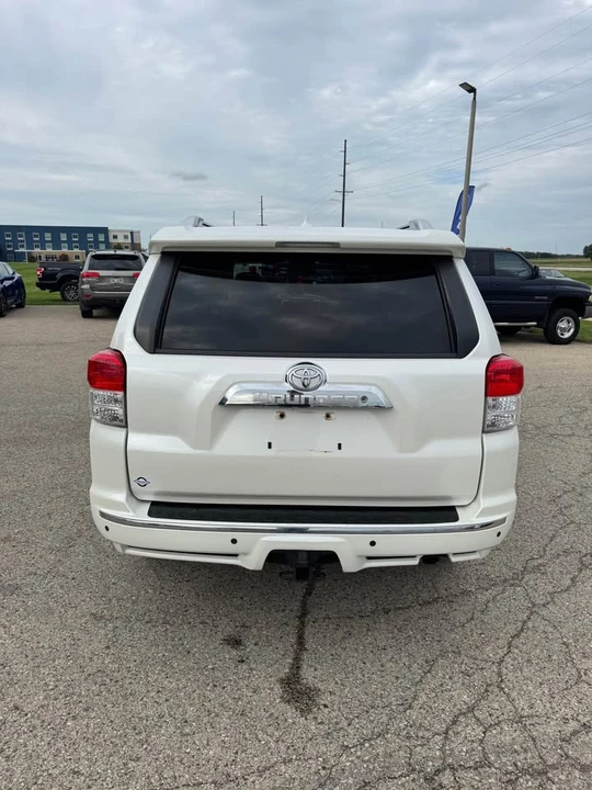 2010 Toyota 4Runner 5th Gen - Image 5 of 10
