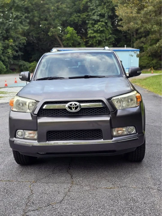 2010 Toyota 4Runner 5th Gen - Image 3 of 11