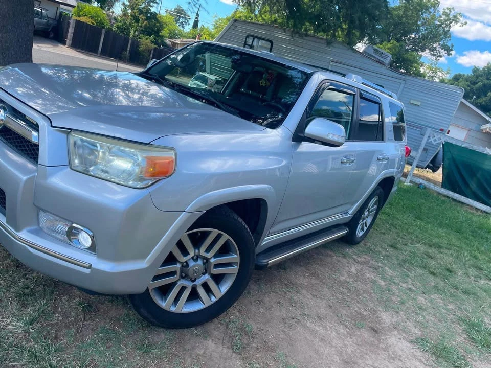 2010 Toyota 4Runner 5th Gen - Image 4 of 9
