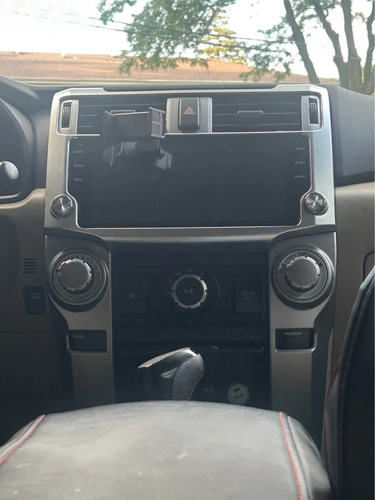 2010 Toyota 4Runner 5th Gen - Image 4 of 4