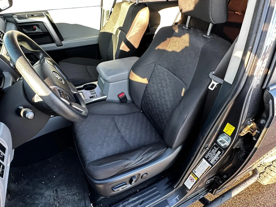 2010 Toyota 4Runner 5th Gen - Image 21 of 26