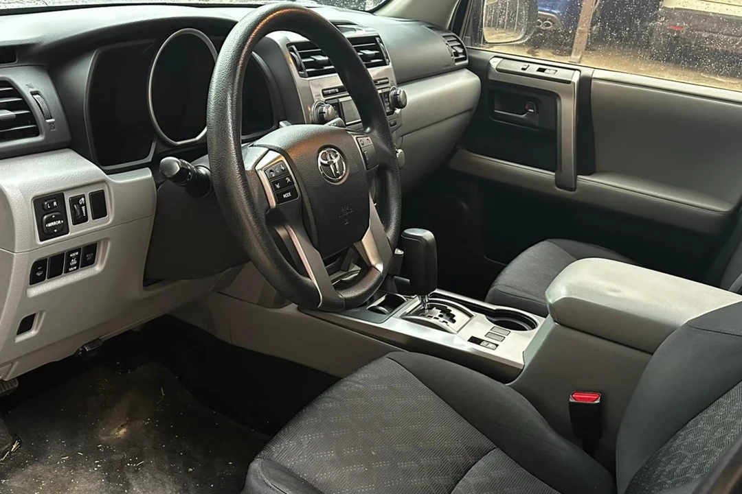 2010 Toyota 4Runner 5th Gen - Image 17 of 26