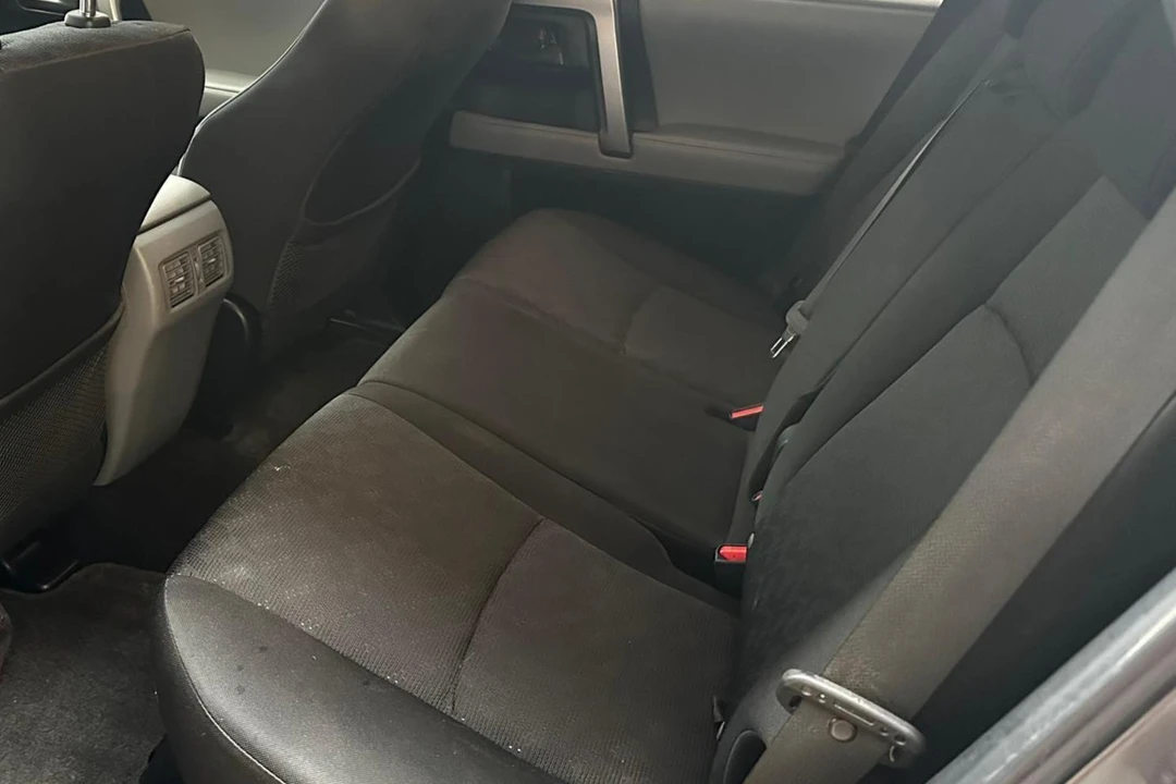 2010 Toyota 4Runner 5th Gen - Image 19 of 26