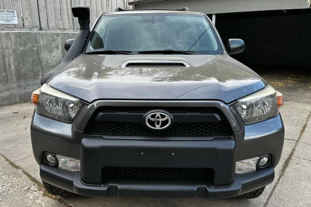 2010 Toyota 4Runner 5th Gen - Image 2 of 26