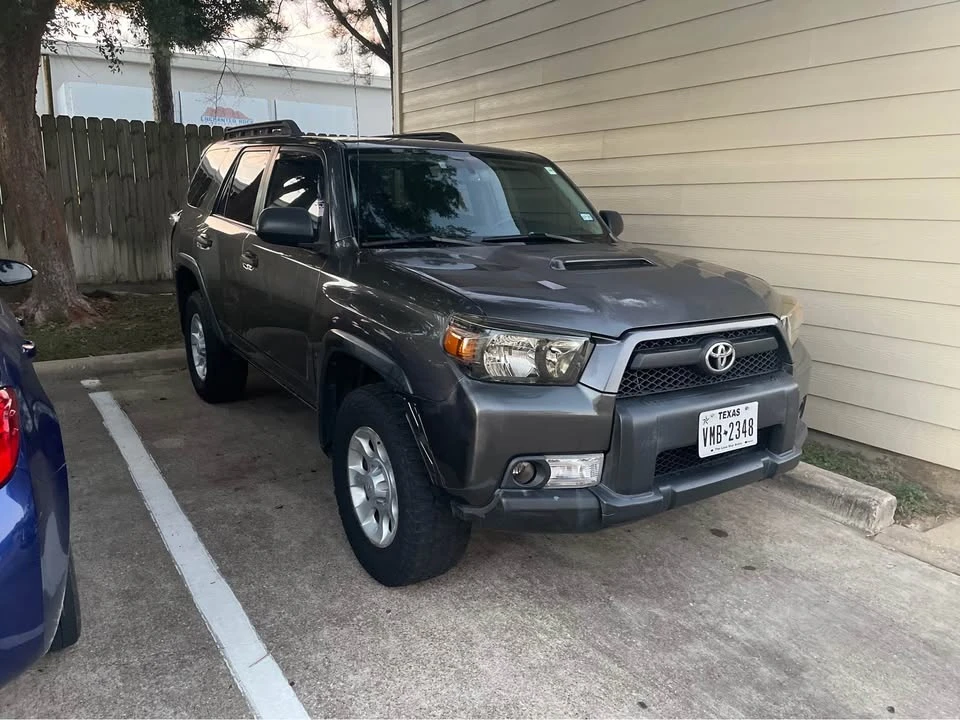 2010 Toyota 4Runner 5th Gen - Image 3 of 9